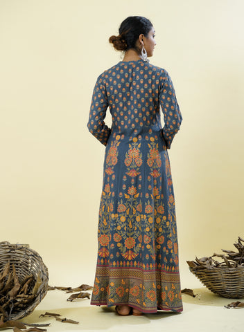 Chacha’s 101830 long A-Line rayon kurta with thread embroidery detailing